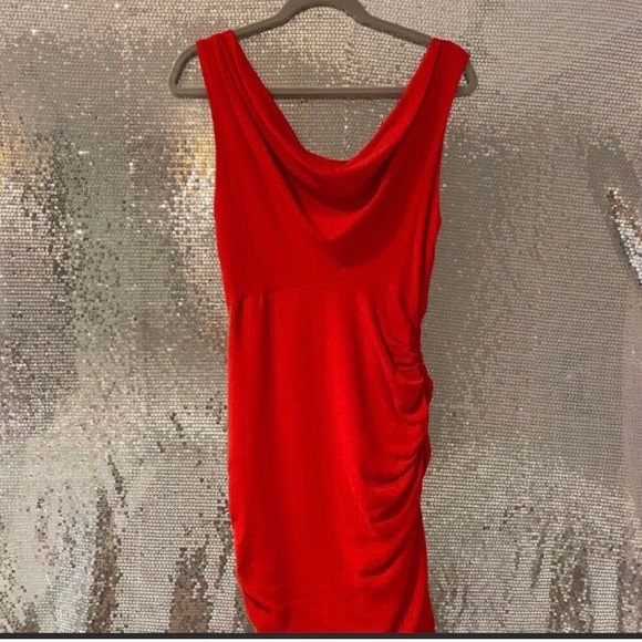 Alice & Olivia Gorgeous Red Dress Cowl Neck Ruched Side Details Zipper Back - Picture 2 of 9